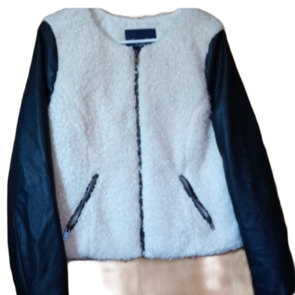 American Eagle Outfitters faux fur jacket Large - Picture 3 of 16